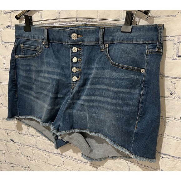Torrid Button Perfect 3.5” Short Vintage Stretch Denim Shorts Summer Jean 18 - Picture 3 of 7